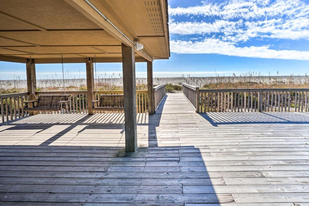 Oak Island Beachfront Condo With Community Pool Экстерьер фото