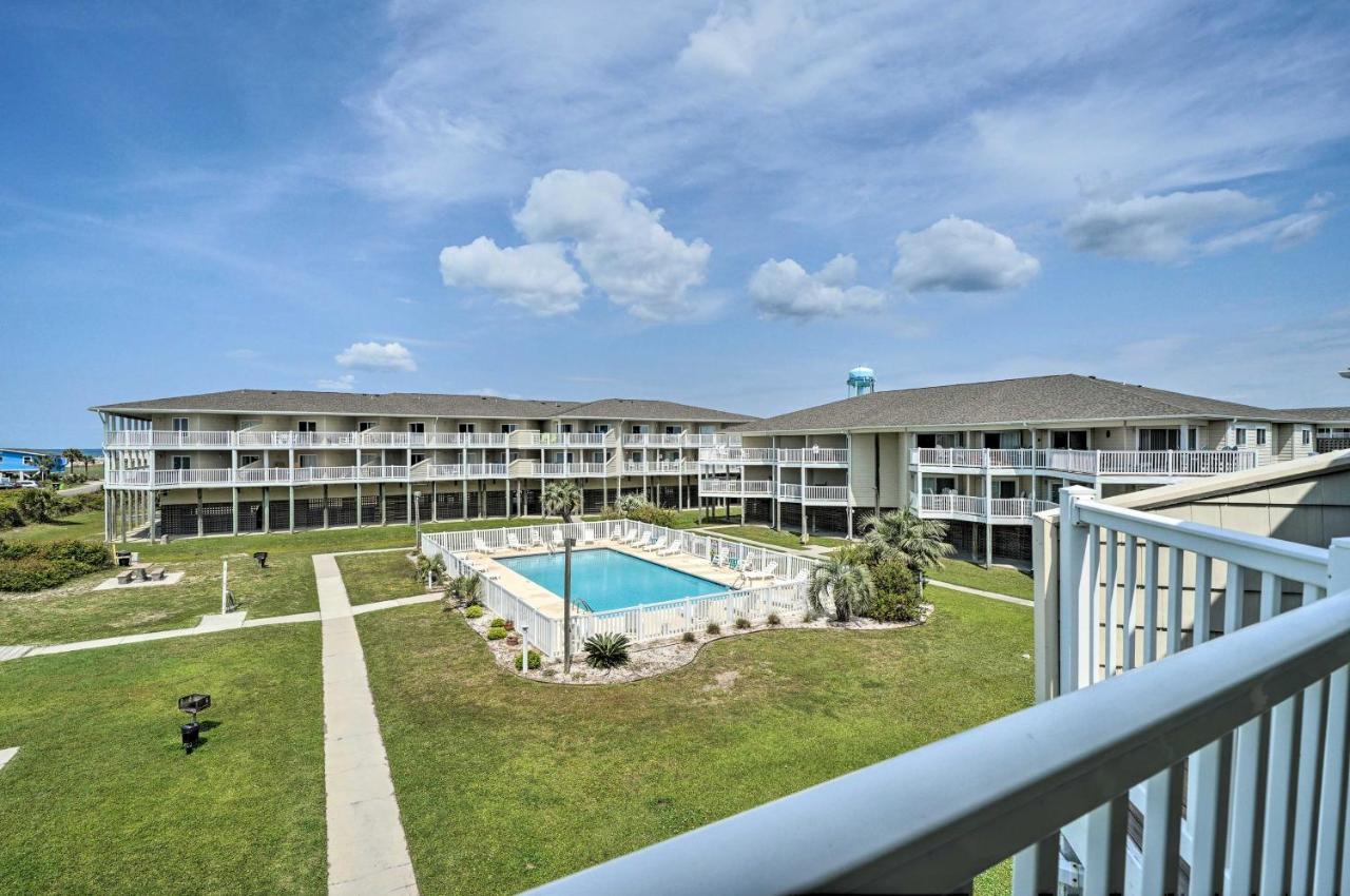 Oak Island Beachfront Condo With Community Pool Экстерьер фото